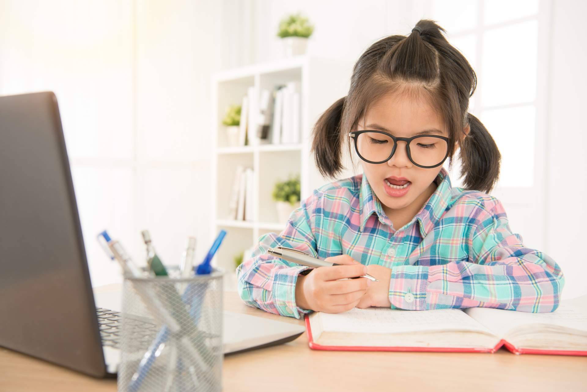 El método ringteacher ofrece clases individuales de inglés por solo 5,5 euros la clase