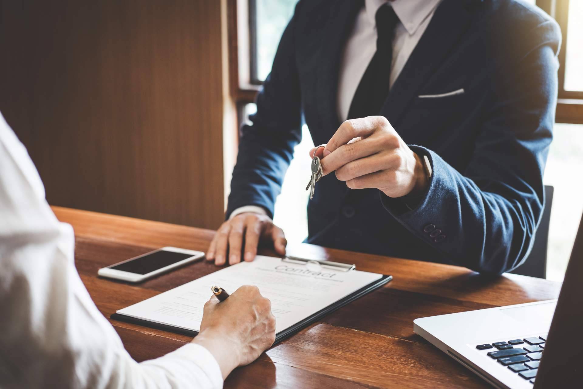 ¿De qué manera saber si una inmobiliaria en Colombia es legal?