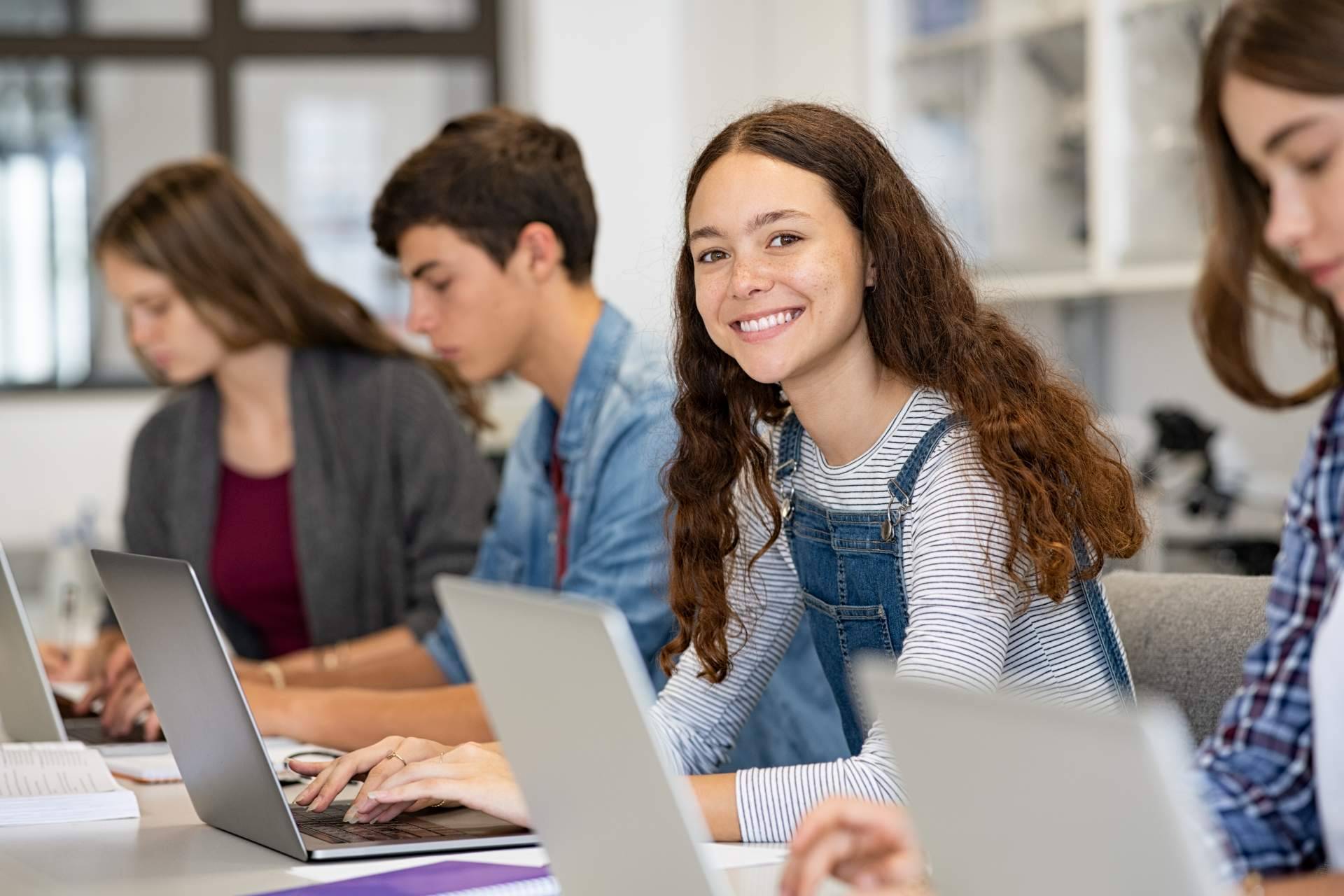 Gestión de dispositivos en educación de la mano de SETEK