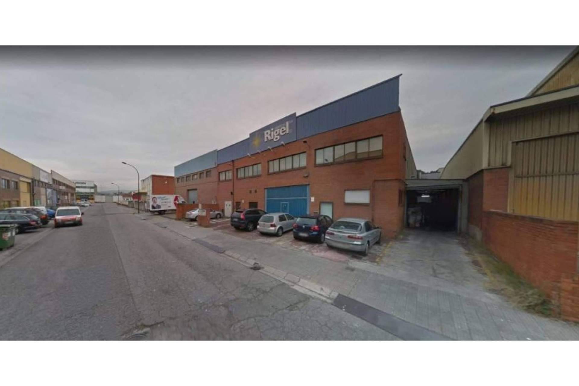 Eactivos.com pone en venta la nave de una industria impresora valorada en más de medio millón de euros en la localidad asturiana de Avilés