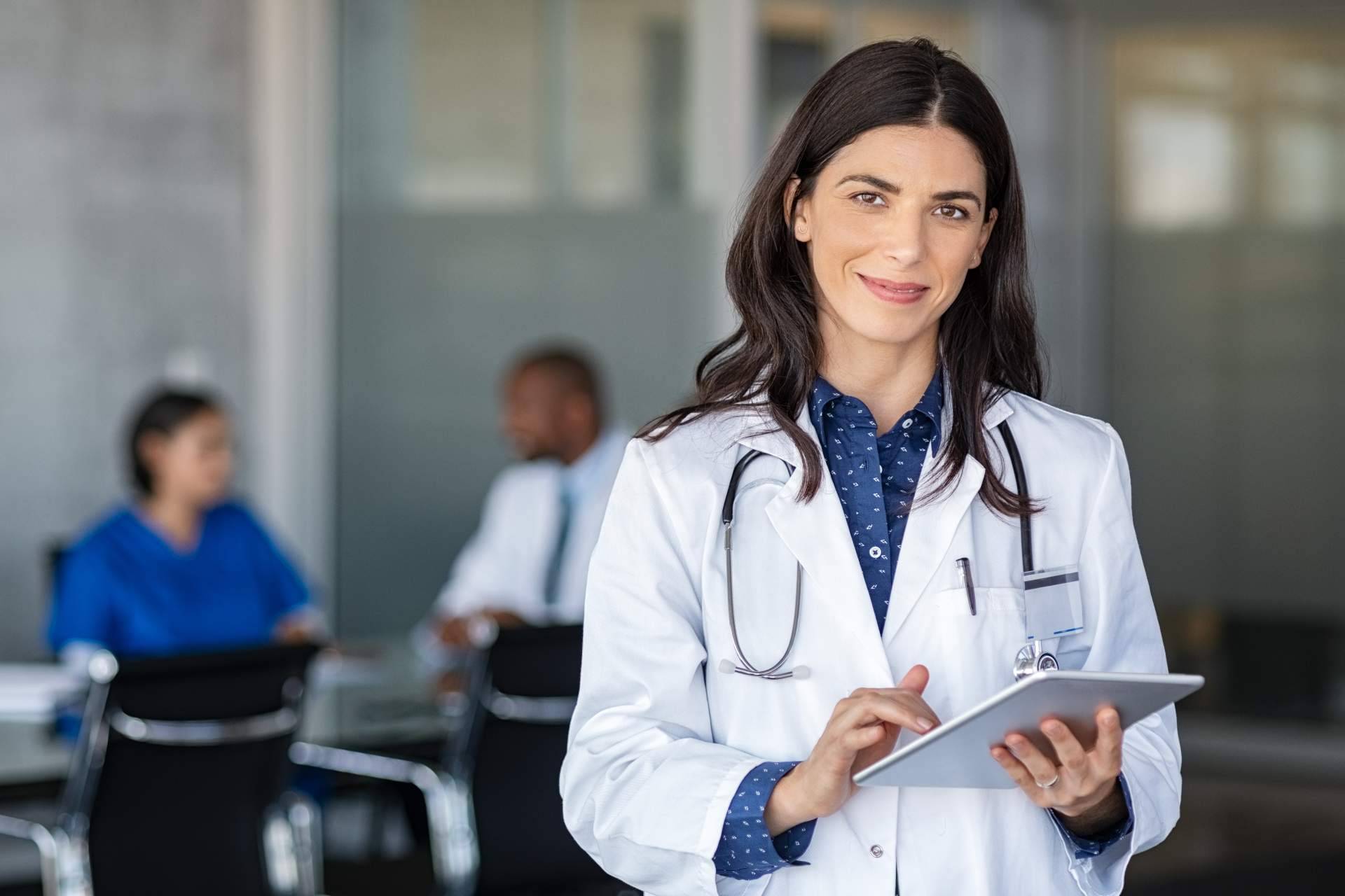 Ventajas de las formaciones técnicas online para el sector sanitario, por Enfermería Evidente