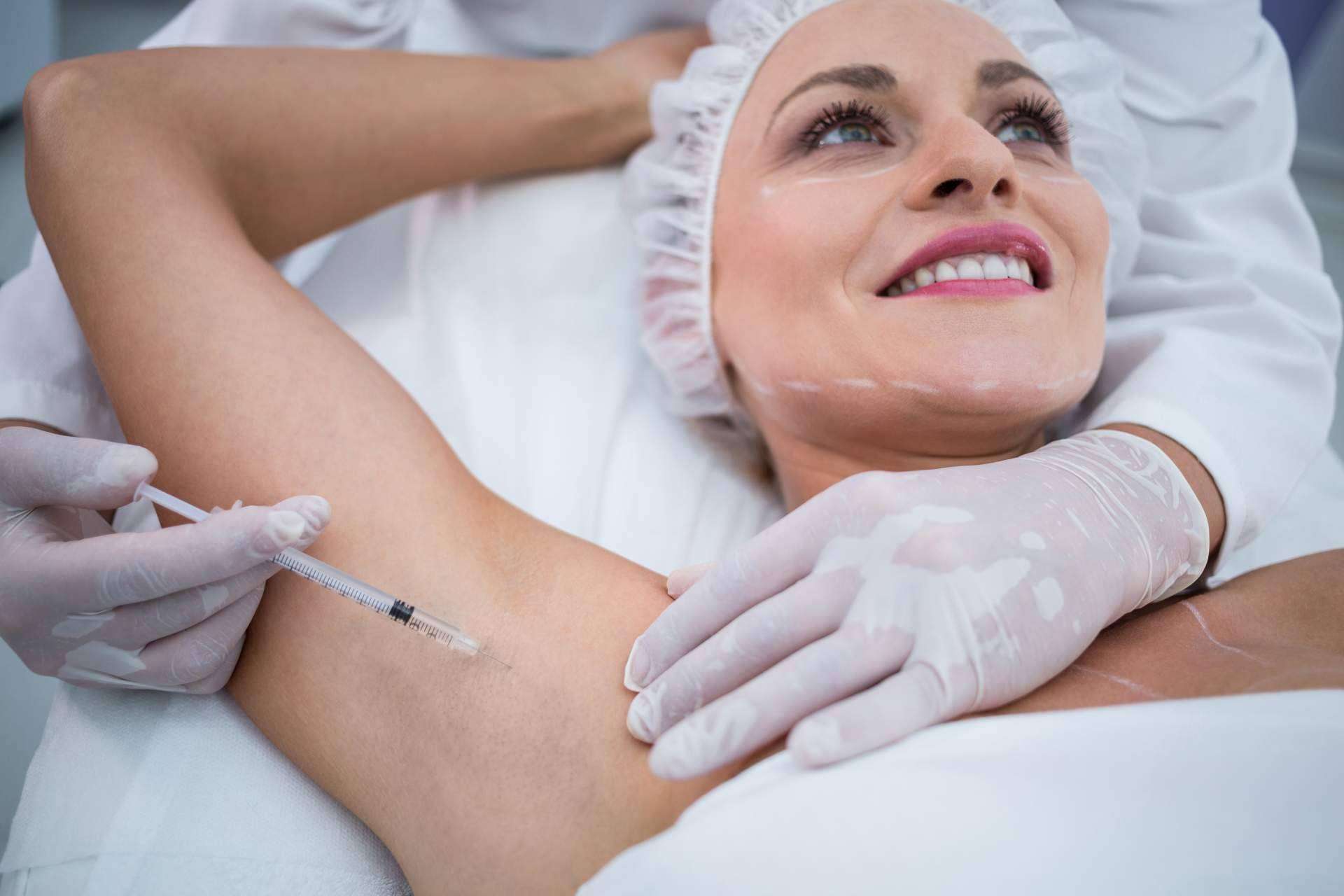 Tratamiento de bótox para la hiperhidrosis para combatir el sudor