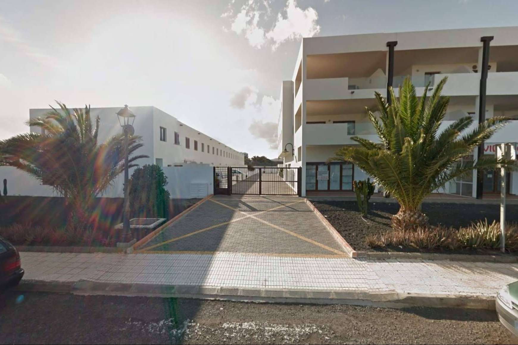 Registra tu oferta por este aparcamiento subterráneo en Costa Teguise valorado en más de un millón y medio de euros