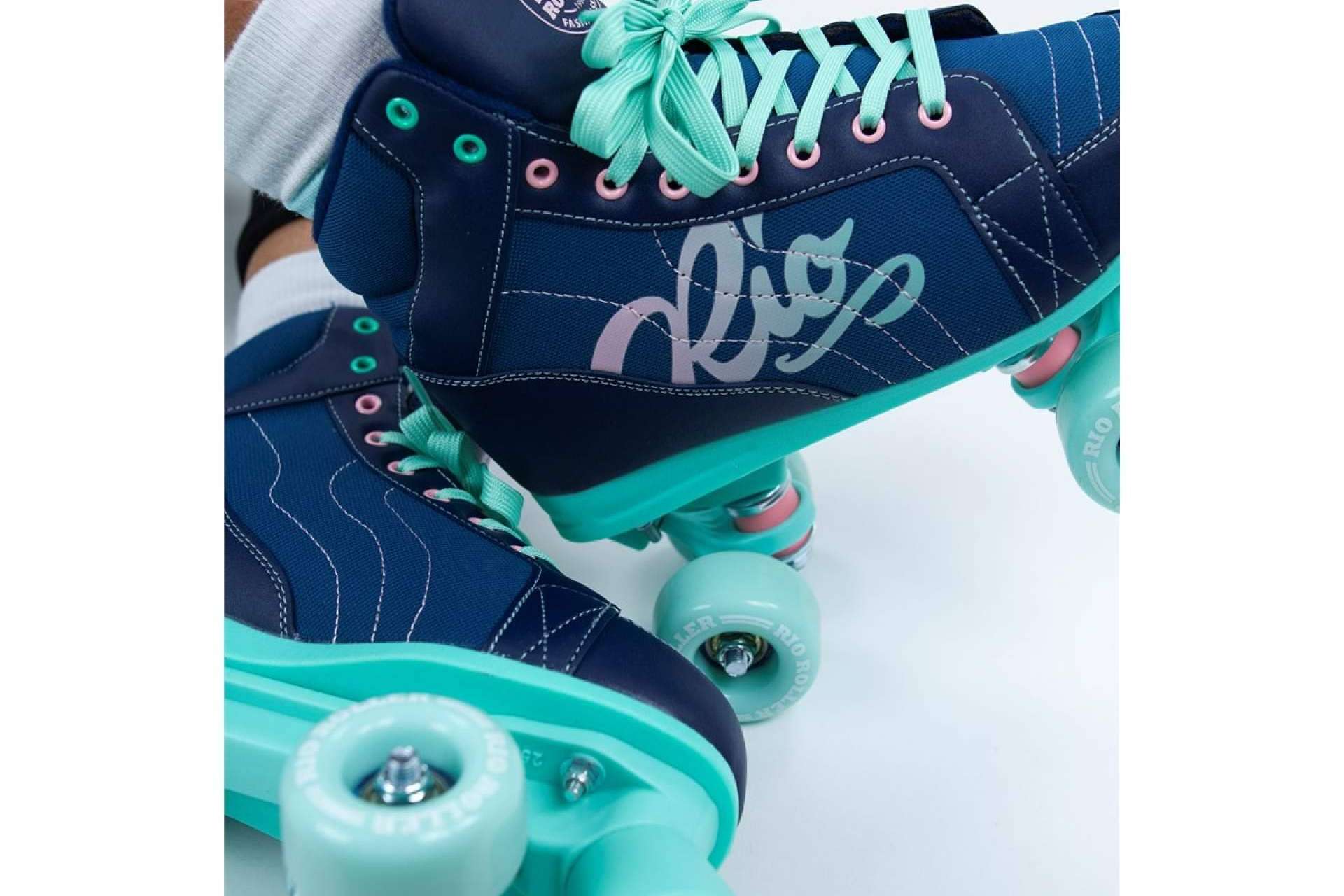 Cómo elegir patines en familia y qué aporta el patinaje