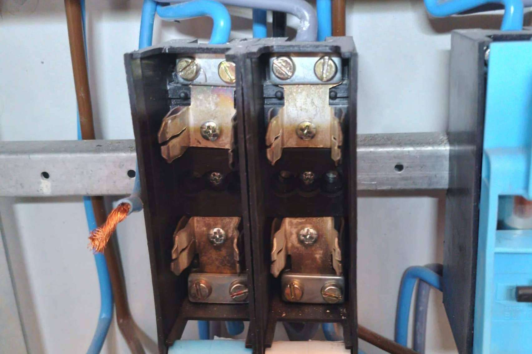 A la hora de buscar electricista en Valencia es conveniente recurrir a los profesionales de Savelec