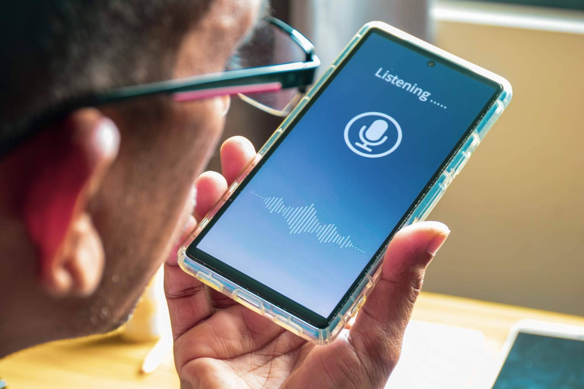 Clonar la voz con AI, con Bit2Brain