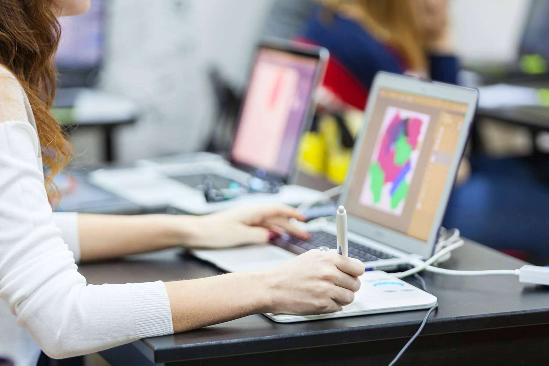 5 de las carreras artísticas ideales y sus salidas laborales