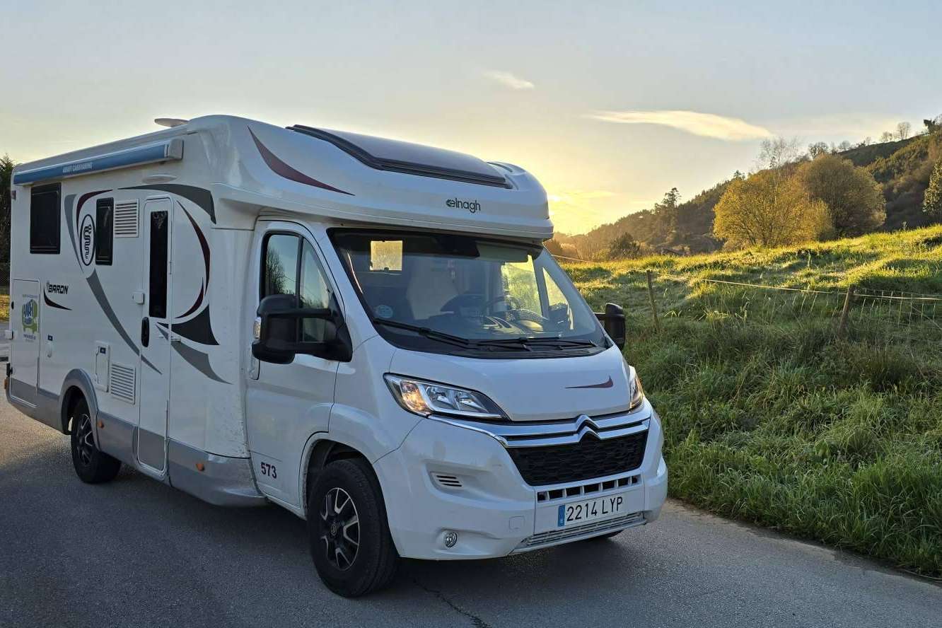 Ventajas del alquiler de autocaravana para vacacionar en septiembre