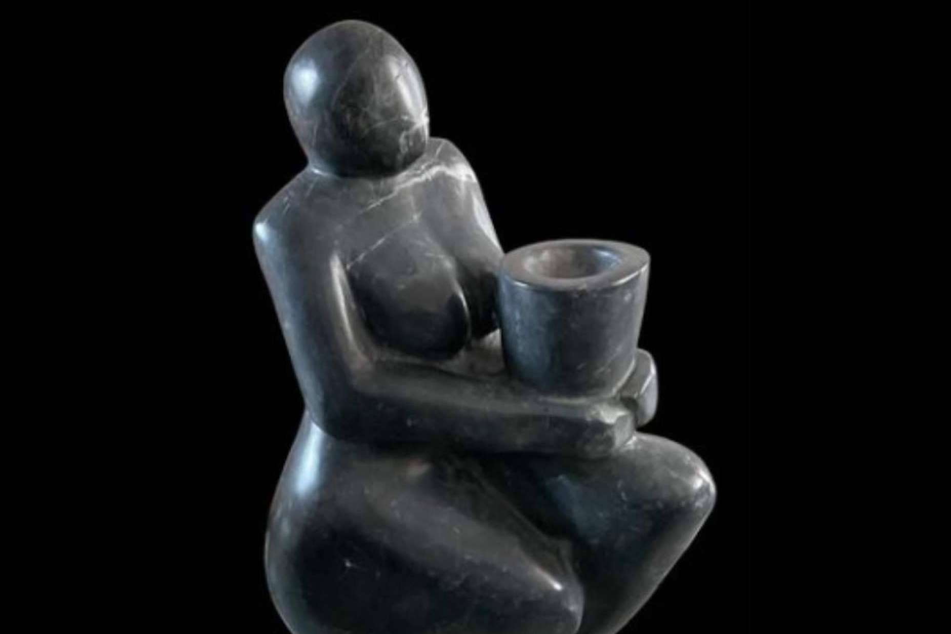 Antonio Sanz presenta 'El espíritu de la piedra' en el Museo Tiflológico de la ONCE