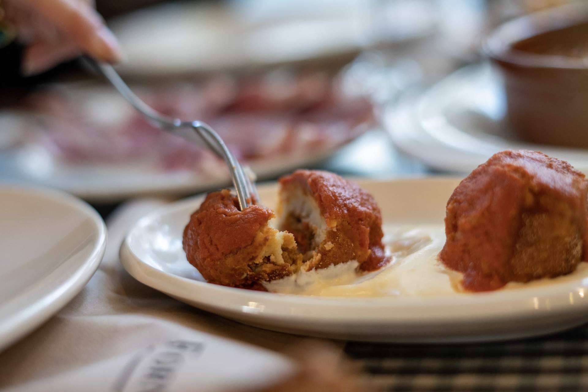 Pasa Tapas, primera parada para explorar la mezcla de sabores tradicionales y vanguardistas de la Barceloneta