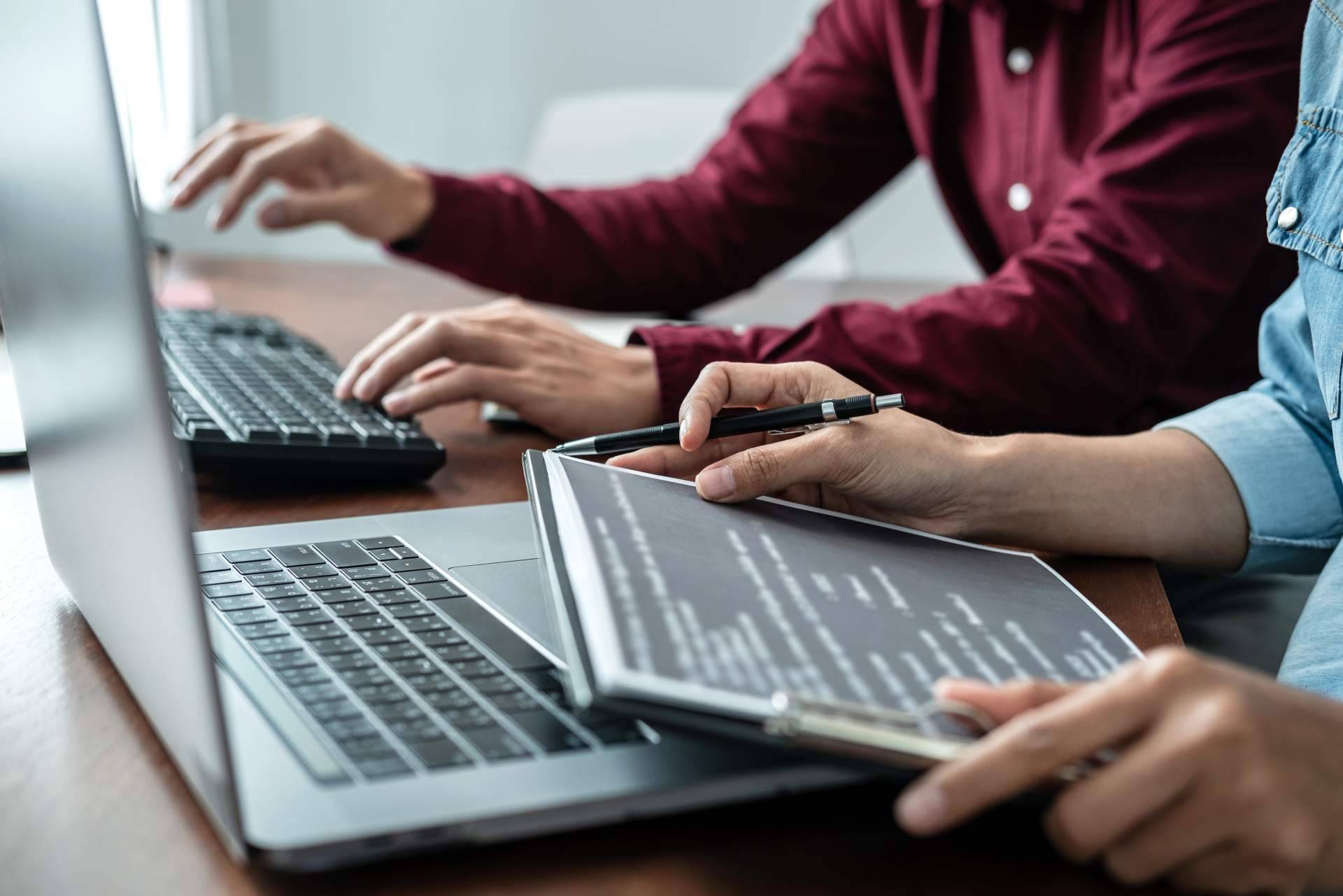 Optimizar un negocio en España con Perfex CRM; Cumplir la Ley Antifraude y Emitir Facturae