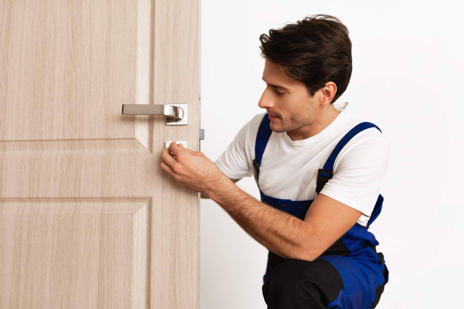 Servicios de Cerrajería Rápidos y Eficientes en Alicante y Playa de San Juan con Reparaciones González