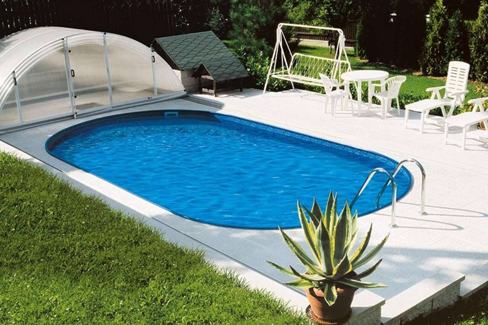 Las piscinas Ibiza redondas y ovaladas transforman el jardín en el destino estrella del verano