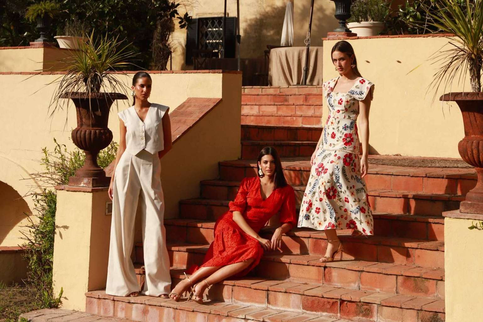 Vestidos de invitada 2025; Diseños únicos para cada celebración