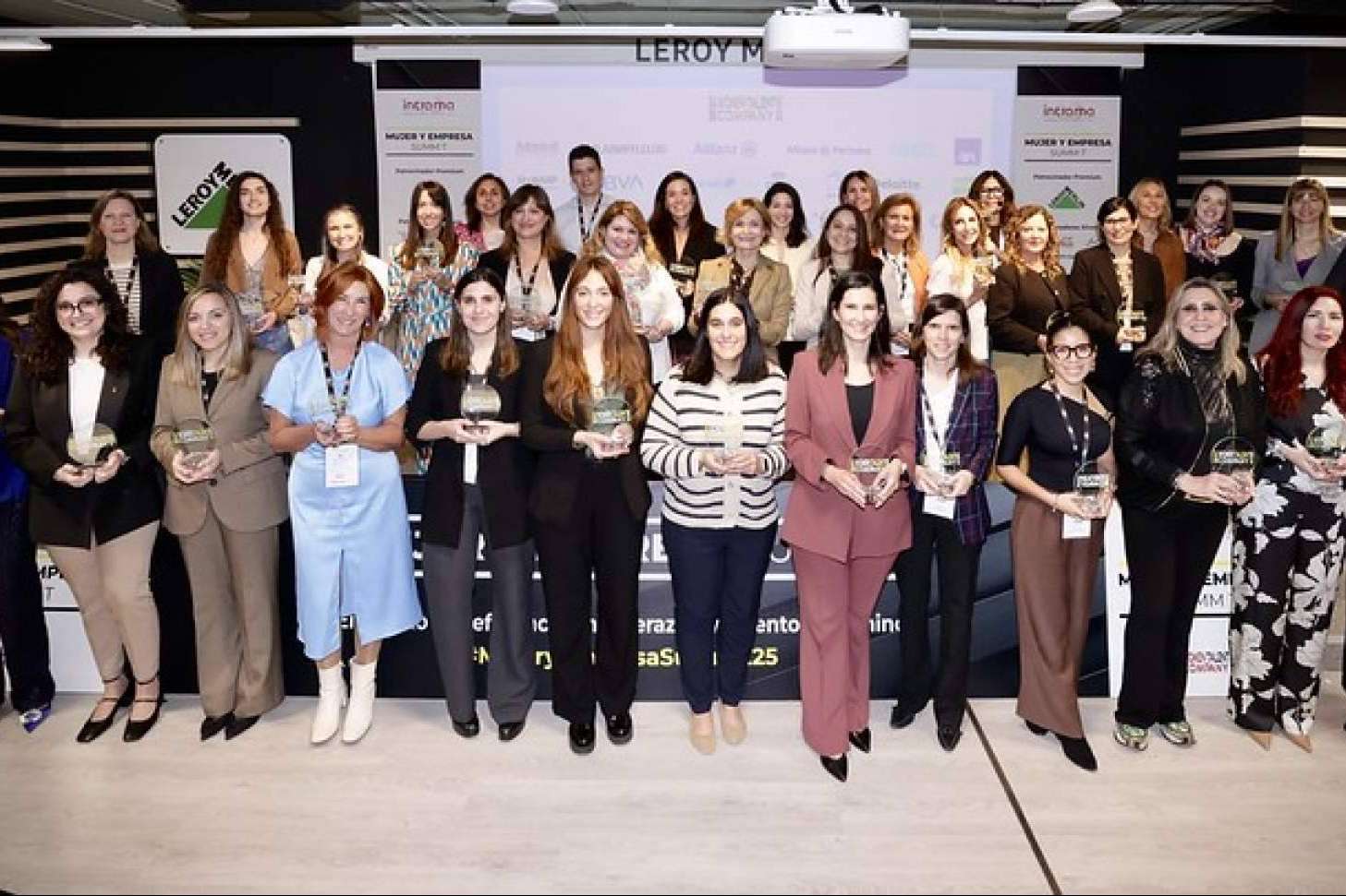 Cómo el liderazgo femenino está transformando la cultura empresarial en España