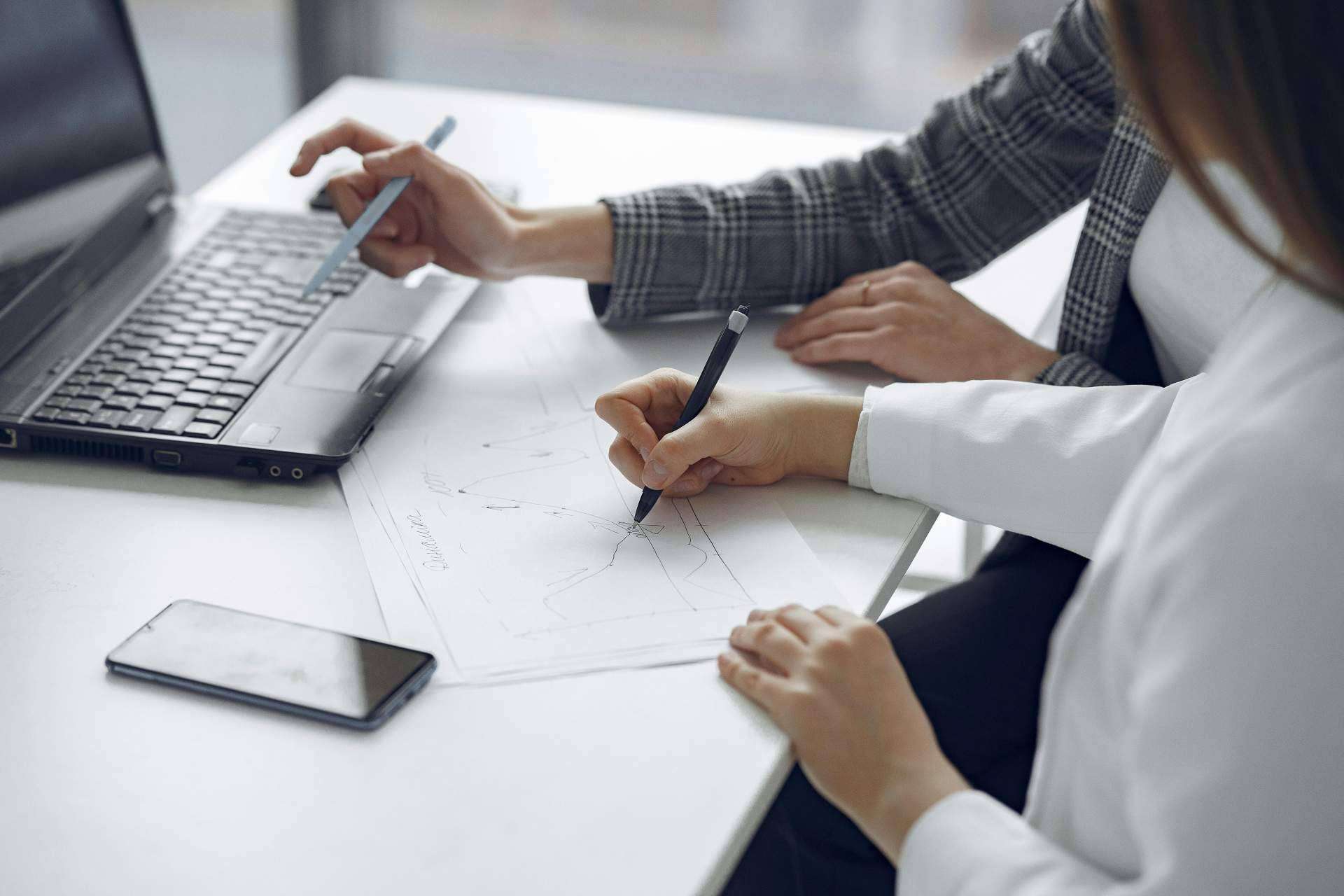 BarmetMedia refuerza el posicionamiento digital de las empresas con consultoría de marketing 360°