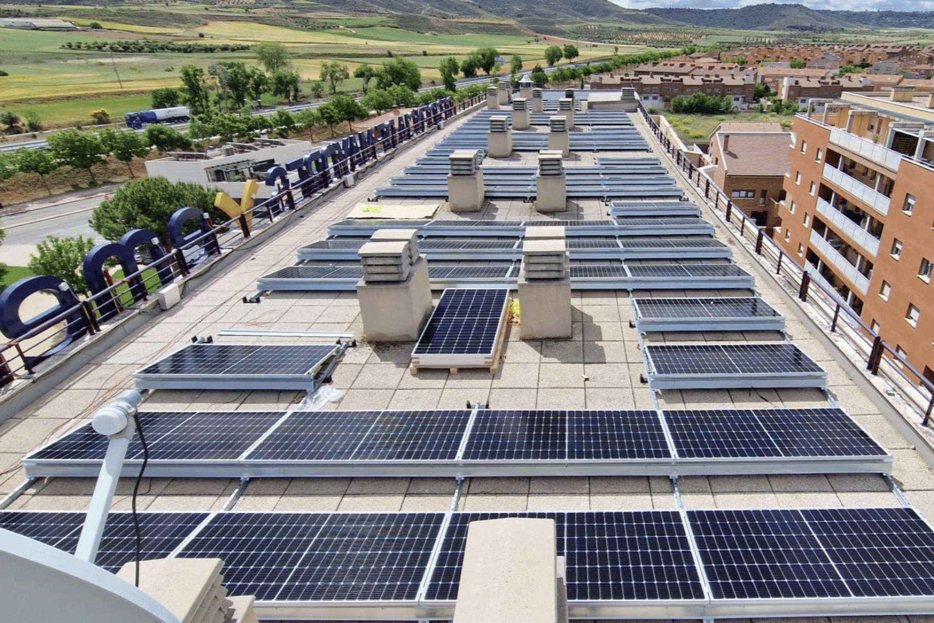 TUVATIO ayuda a las empresas a reducir su factura energética gracias al autoconsumo solar