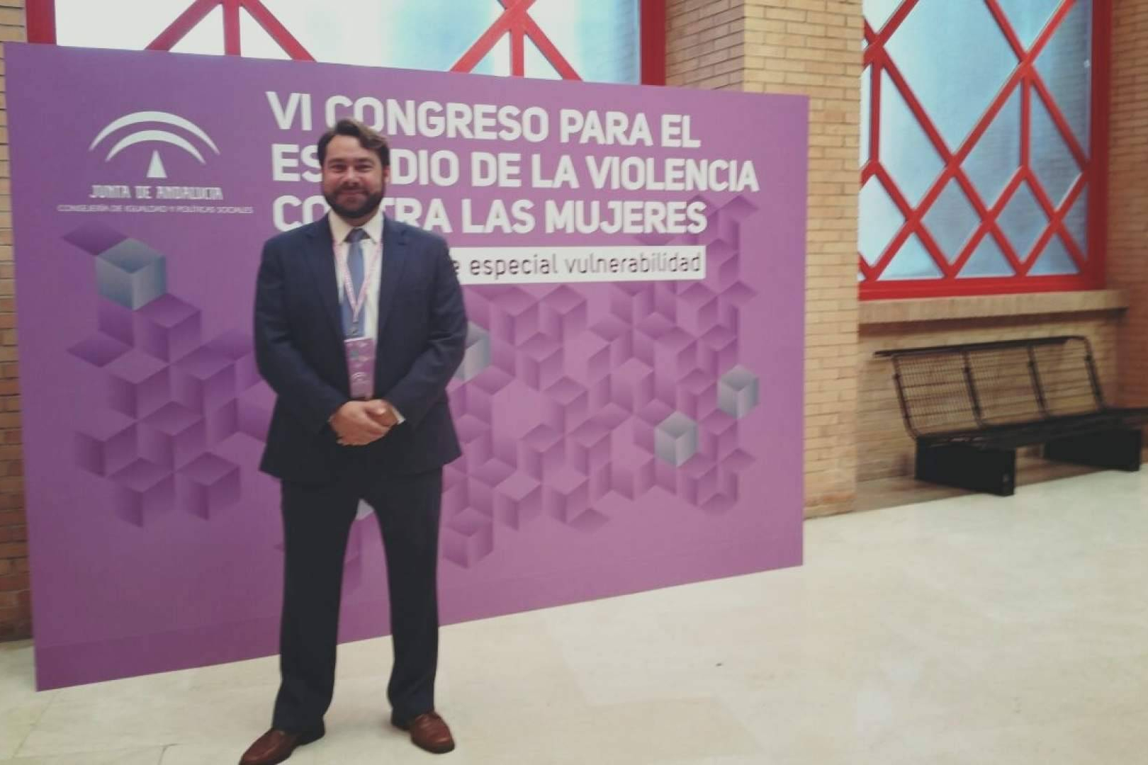 Separaciones digitales; cuando el ex controla la vida en la nube, por Ángel González, CEO de GlobátiKa Peritos Informáticos