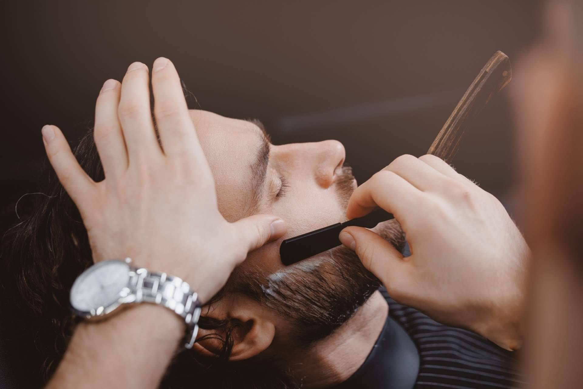 His Barbería impulsa la vuelta a la rutina con cortes de cabello masculinos de precisión en Madrid