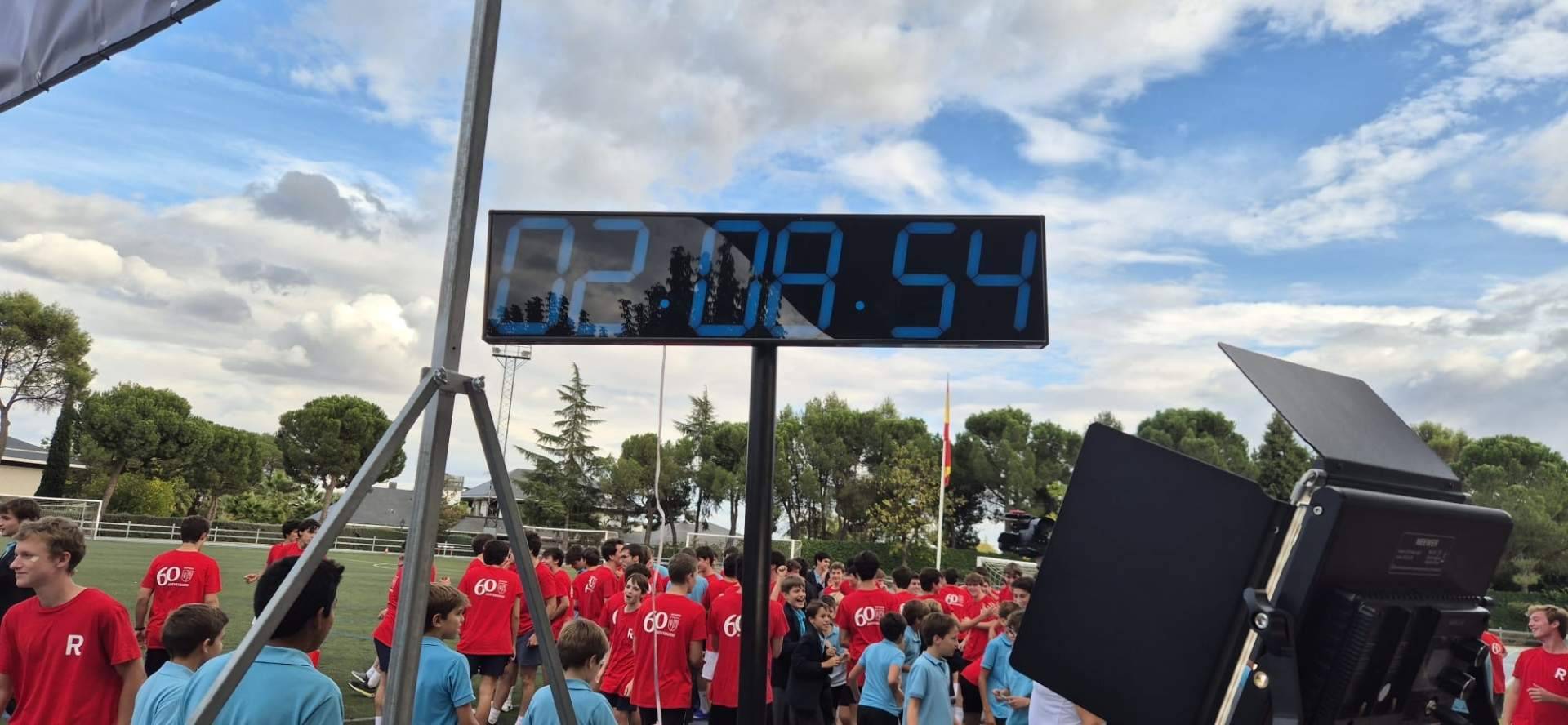 Retamar bate el récord de relevos de 60 km en el inicio de las celebraciones de su 60º aniversario