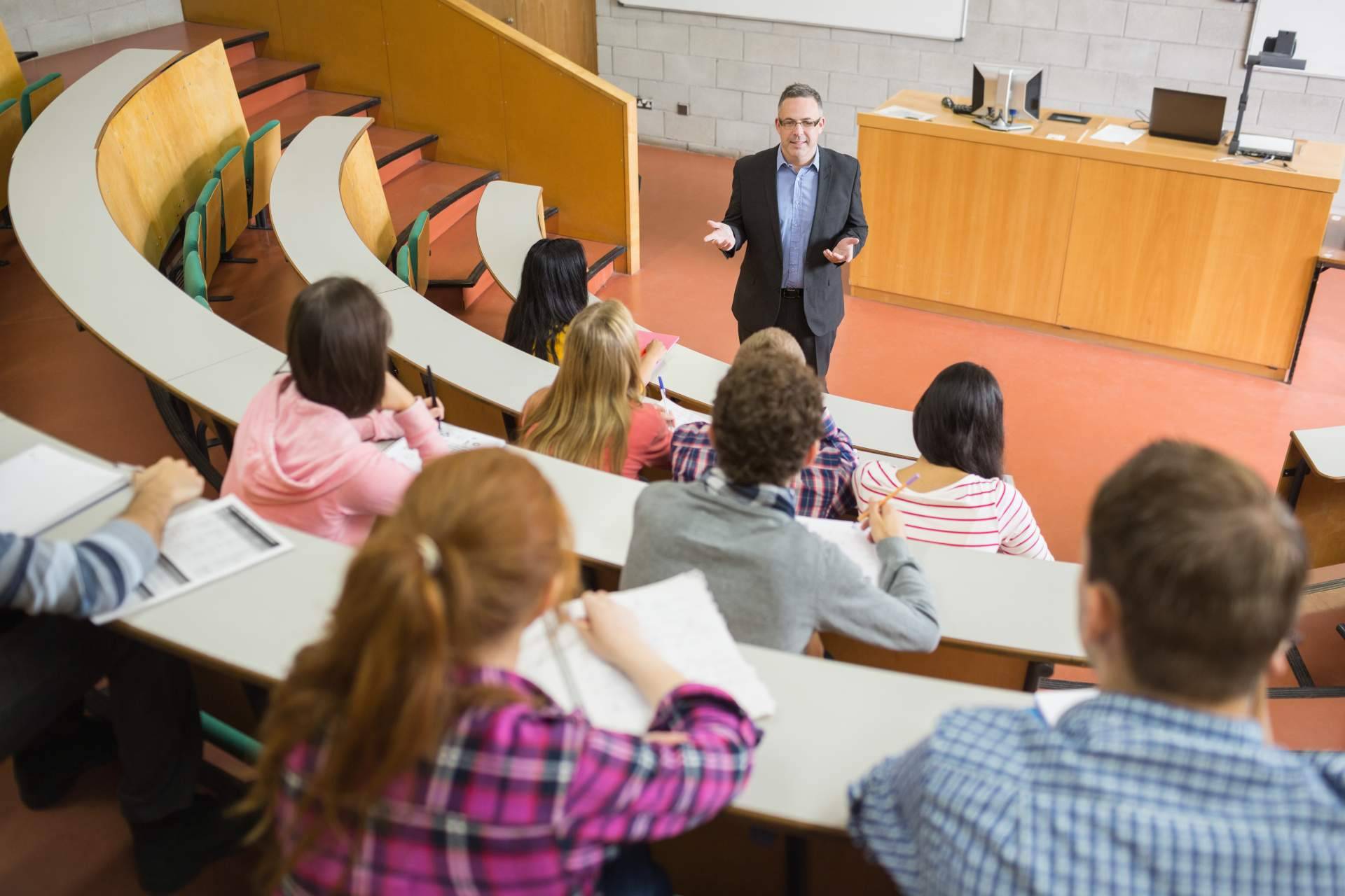 La escuela de negocios ENEB refuerza su modelo educativo con metodología digital y excelencia formativa