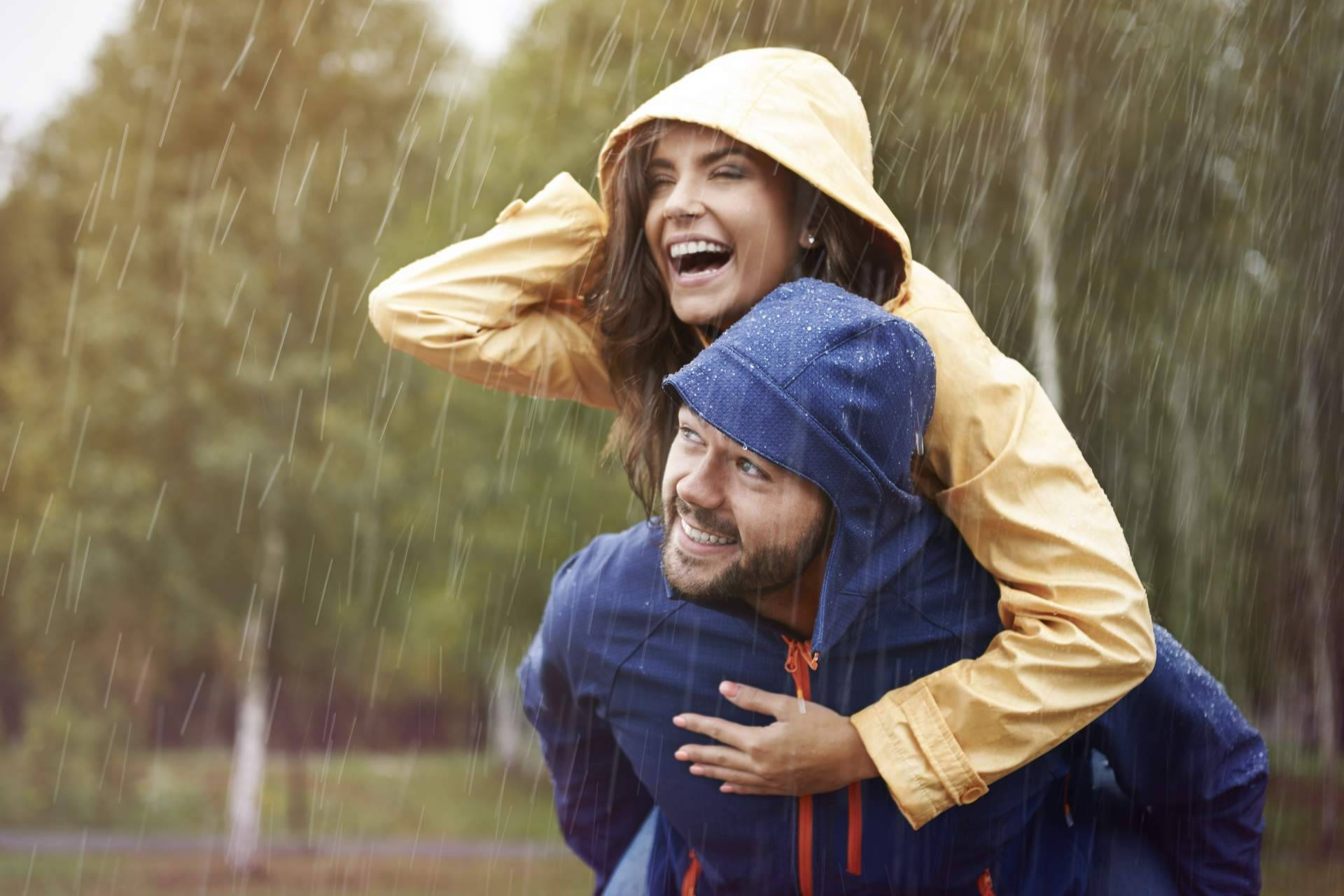 Psicóloga, Lara Ferreiro; ¿La lluvia desata las infidelidades?