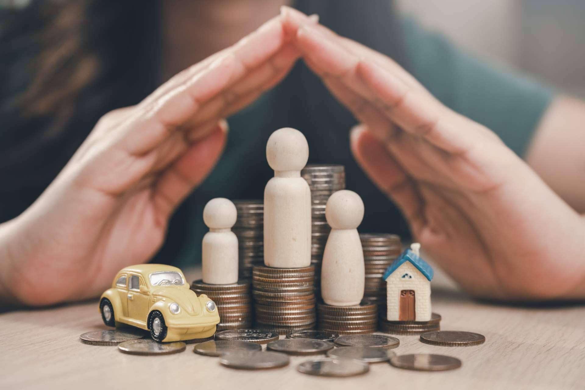 Cómo ahorrar con un seguro; la importancia del asesoramiento