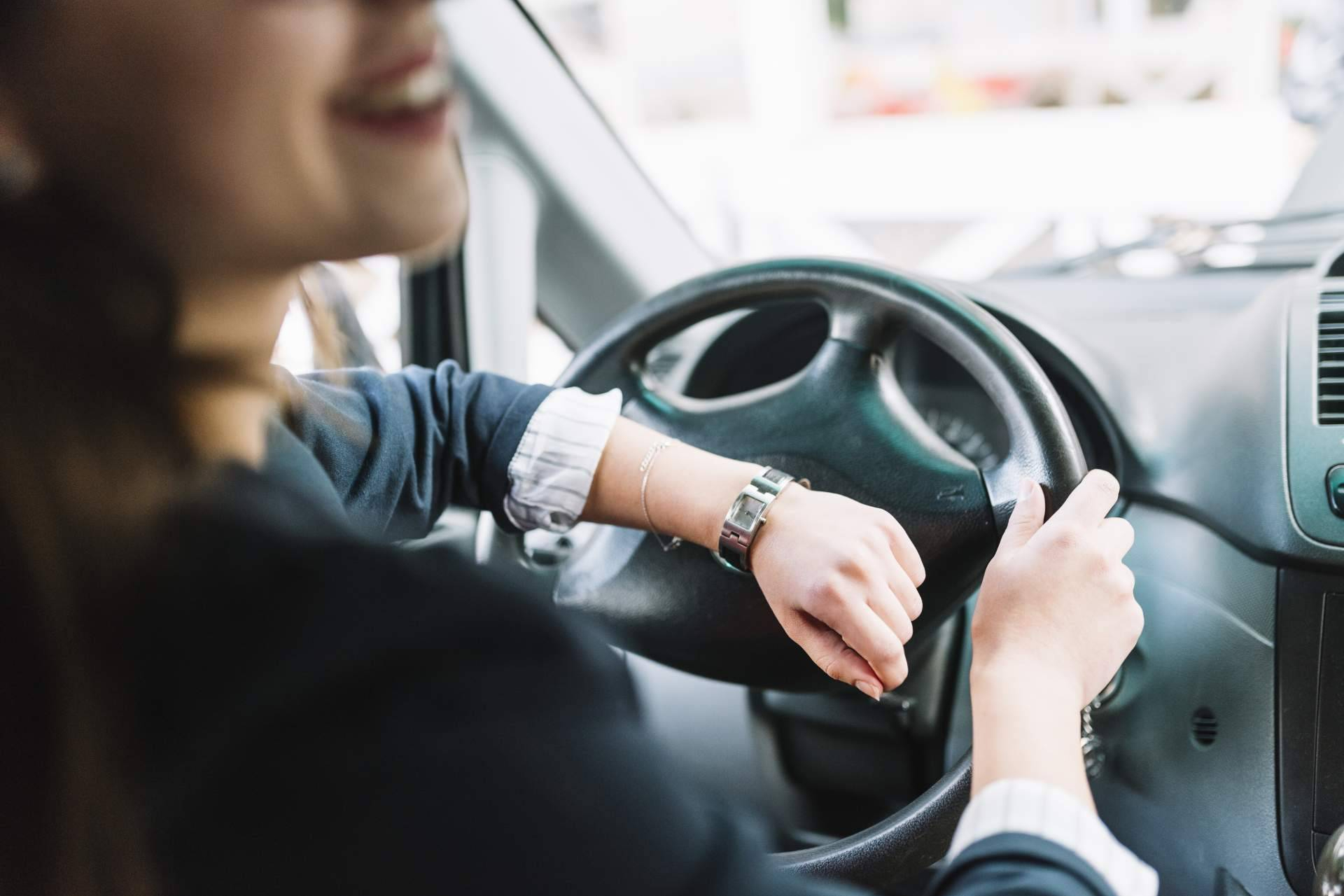 Cambio de hora en marzo; fatiga, visibilidad y el aumento del riesgo de accidente de tráfico