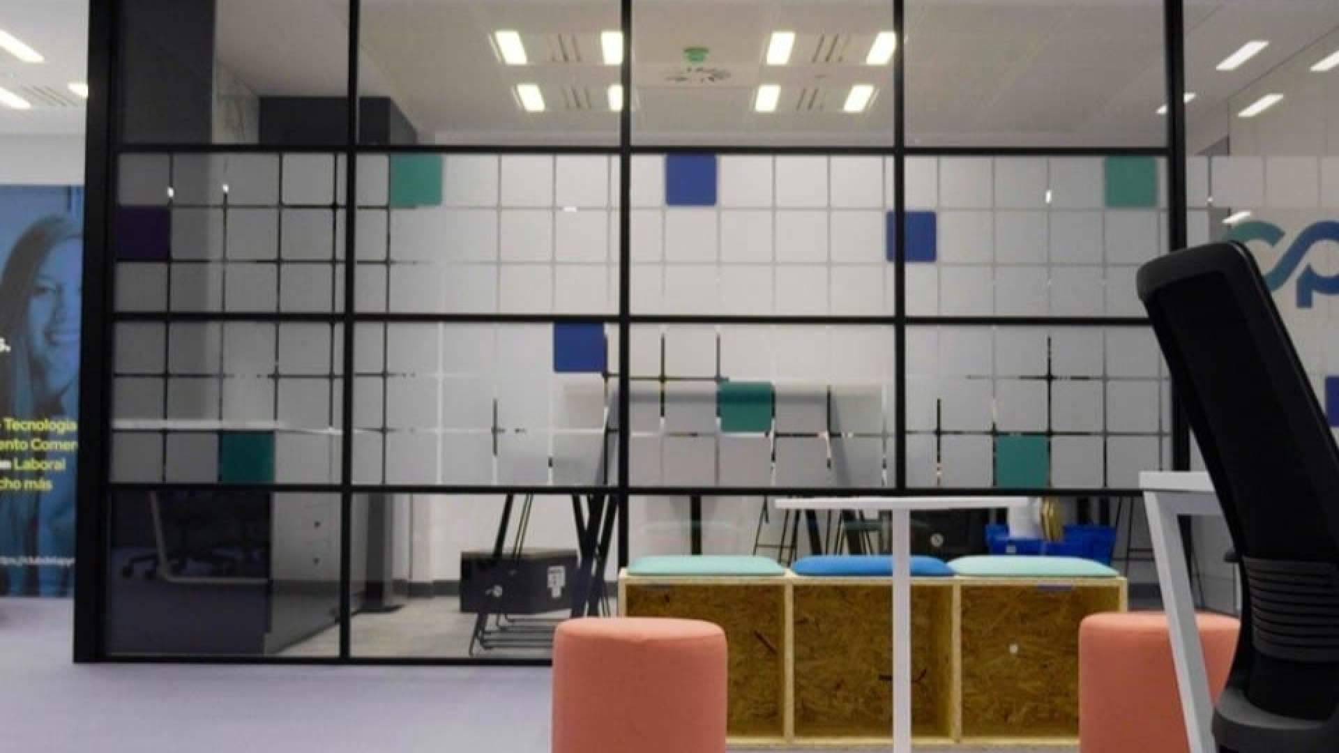La saturación normativa y la gestión fragmentada dejan solo al empresario y frenan el crecimiento de las pymes