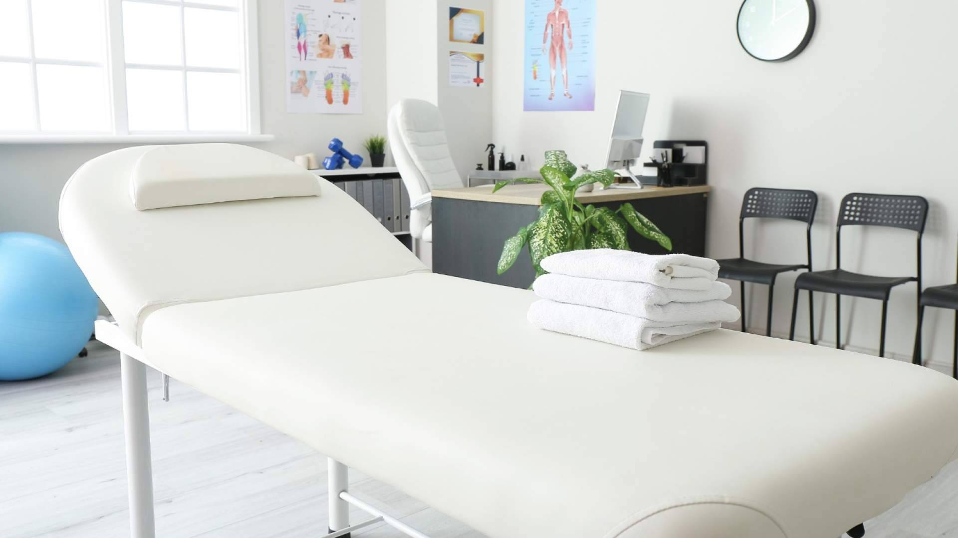 Equipar la clínica sin cambiar de proveedor; MasMedikal refuerza su catálogo de fisioterapia