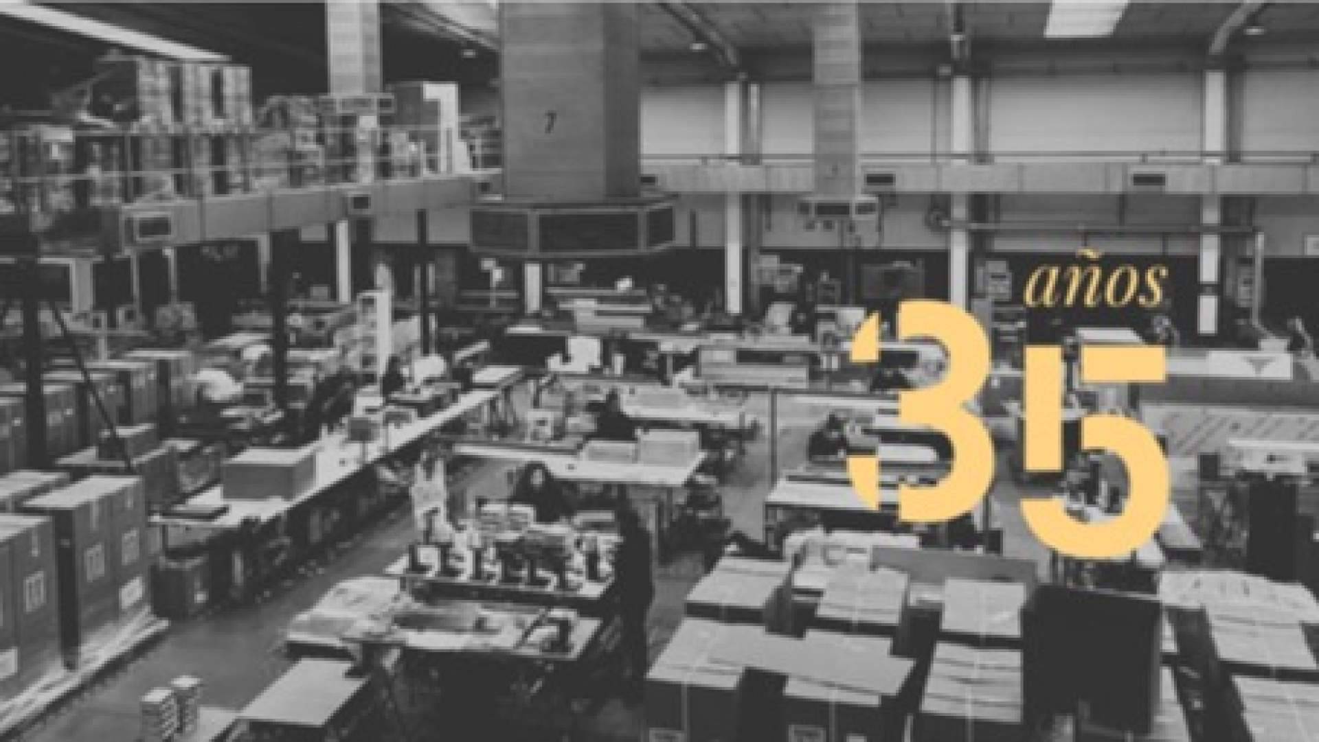 Atintas celebra 35 años como referente en expositores publicitarios y soluciones PLV en España