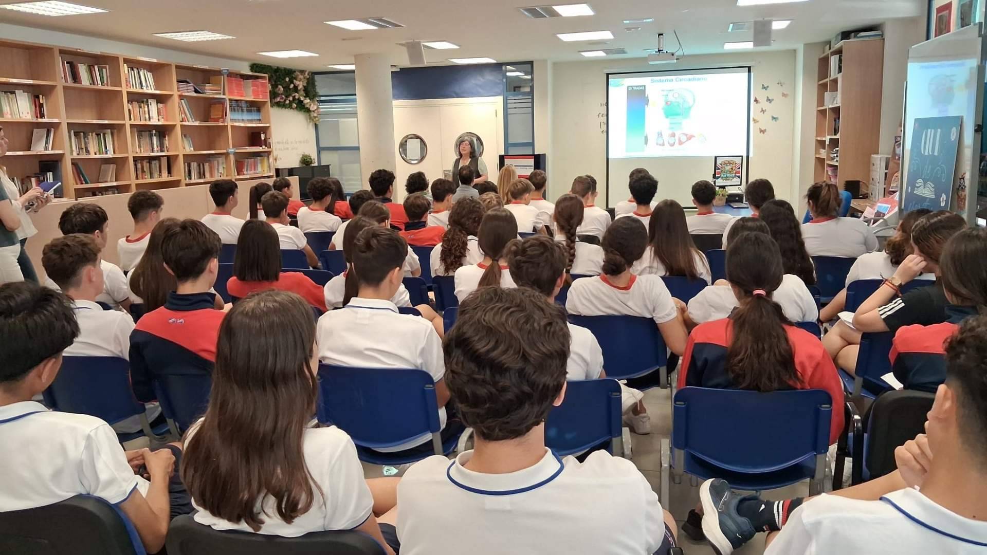 Gomarco y la UMU impulsan una iniciativa pionera en España  para educar a jóvenes sobre el sueño