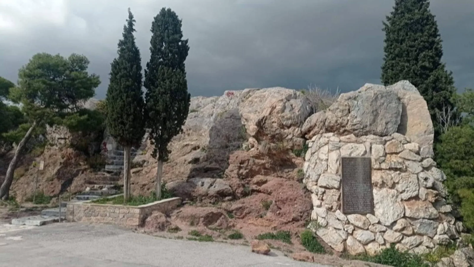 La otra cara de Atenas; cuatro lugares para descubrir sus mitos más allá de la Acrópolis
